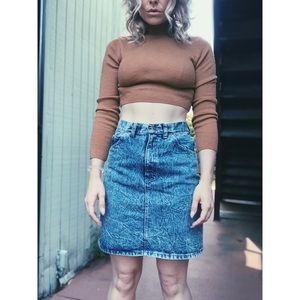 Mustard Crop Turtle Neck